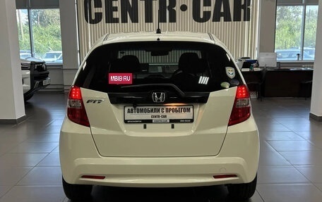 Honda Fit III, 2012 год, 860 000 рублей, 8 фотография