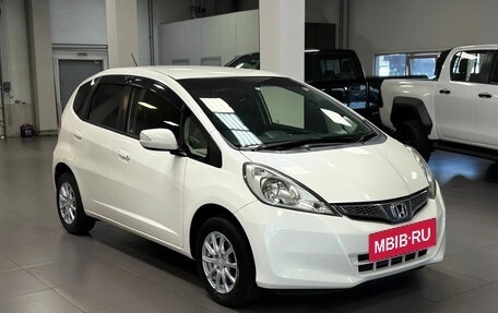 Honda Fit III, 2012 год, 860 000 рублей, 4 фотография