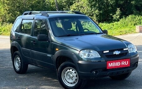 Chevrolet Niva I рестайлинг, 2010 год, 375 000 рублей, 3 фотография