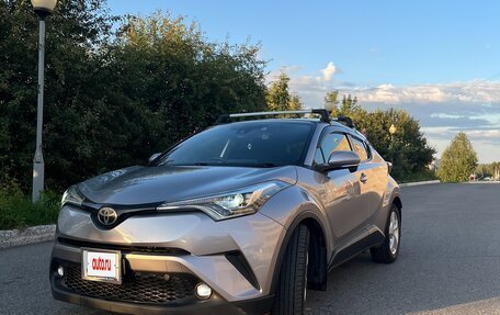 Toyota C-HR I рестайлинг, 2018 год, 1 900 000 рублей, 2 фотография
