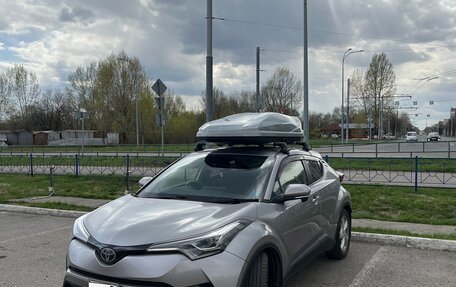 Toyota C-HR I рестайлинг, 2018 год, 1 900 000 рублей, 18 фотография