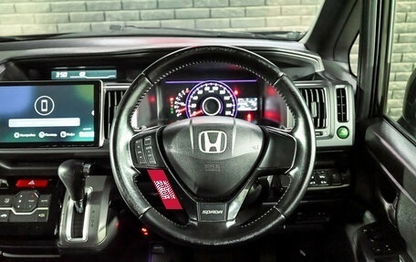 Honda Stepwgn IV, 2011 год, 1 430 000 рублей, 16 фотография