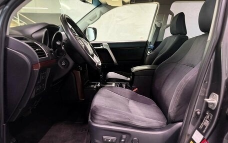 Toyota Land Cruiser Prado 150 рестайлинг 2, 2015 год, 3 470 000 рублей, 20 фотография