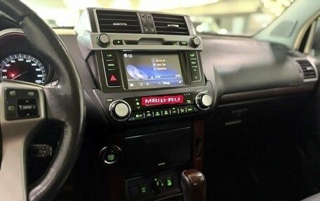 Toyota Land Cruiser Prado 150 рестайлинг 2, 2015 год, 3 470 000 рублей, 19 фотография