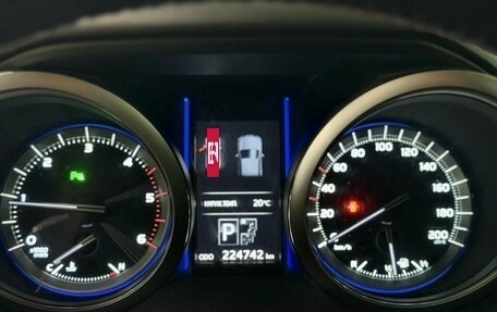 Toyota Land Cruiser Prado 150 рестайлинг 2, 2015 год, 3 470 000 рублей, 22 фотография