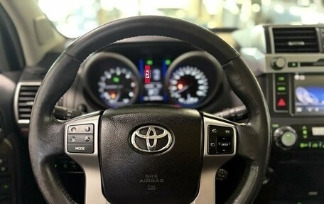 Toyota Land Cruiser Prado 150 рестайлинг 2, 2015 год, 3 470 000 рублей, 21 фотография