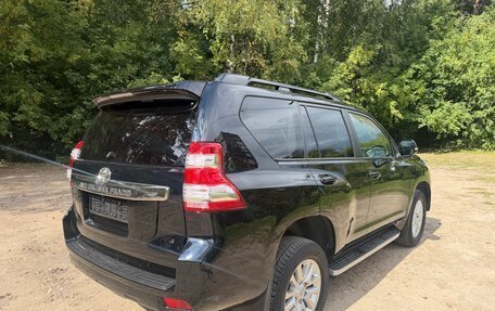 Toyota Land Cruiser Prado 150 рестайлинг 2, 2016 год, 4 300 000 рублей, 5 фотография
