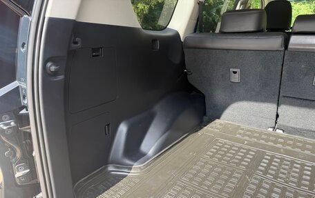 Toyota Land Cruiser Prado 150 рестайлинг 2, 2016 год, 4 300 000 рублей, 21 фотография