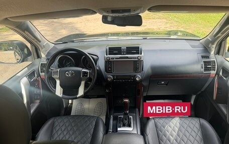 Toyota Land Cruiser Prado 150 рестайлинг 2, 2016 год, 4 300 000 рублей, 17 фотография