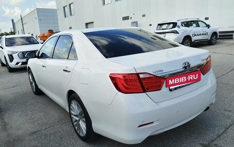 Toyota Camry, 2013 год, 1 388 000 рублей, 2 фотография