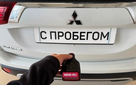 Mitsubishi Outlander III рестайлинг 3, 2021 год, 2 999 000 рублей, 25 фотография