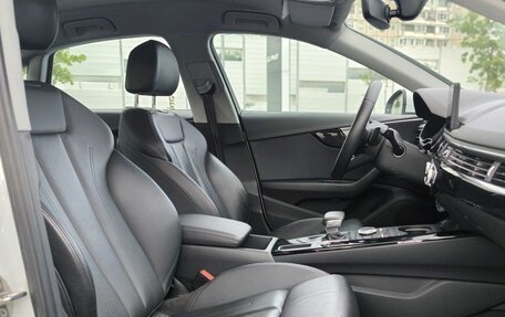 Audi A4, 2015 год, 1 967 000 рублей, 17 фотография
