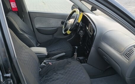 KIA Spectra II (LD), 2001 год, 220 000 рублей, 11 фотография