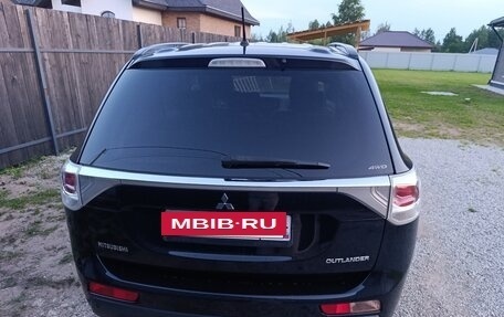 Mitsubishi Outlander III рестайлинг 3, 2012 год, 1 300 000 рублей, 6 фотография