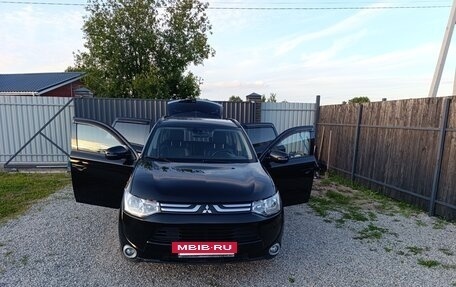 Mitsubishi Outlander III рестайлинг 3, 2012 год, 1 300 000 рублей, 27 фотография