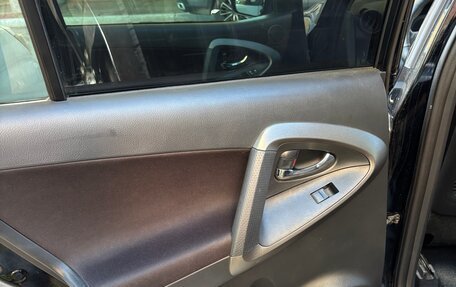 Toyota RAV4, 2010 год, 1 650 000 рублей, 26 фотография