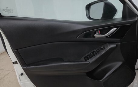 Mazda 3, 2015 год, 1 250 000 рублей, 10 фотография