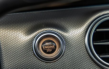 Mercedes-Benz E-Класс, 2016 год, 2 245 000 рублей, 21 фотография