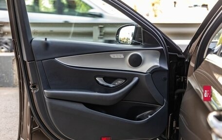 Mercedes-Benz E-Класс, 2016 год, 2 245 000 рублей, 28 фотография