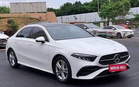 Mercedes-Benz A-Класс, 2023 год, 1 849 000 рублей, 3 фотография