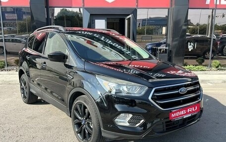 Ford Escape III, 2017 год, 1 330 000 рублей, 3 фотография