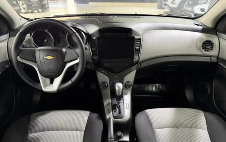 Chevrolet Cruze II, 2011 год, 769 000 рублей, 10 фотография