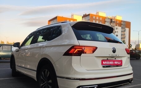 Volkswagen Tiguan II, 2022 год, 3 690 000 рублей, 7 фотография