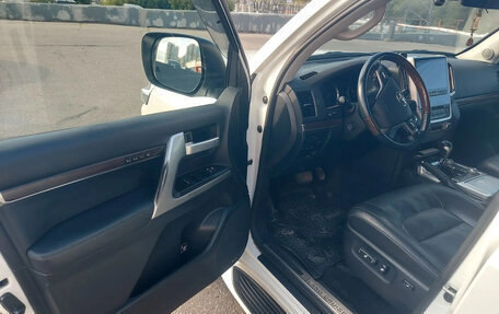 Toyota Land Cruiser 200, 2017 год, 5 800 000 рублей, 12 фотография