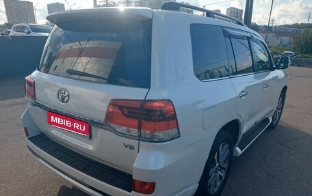 Toyota Land Cruiser 200, 2017 год, 5 800 000 рублей, 27 фотография