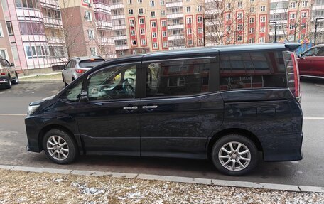 Toyota Noah III, 2019 год, 2 000 050 рублей, 12 фотография