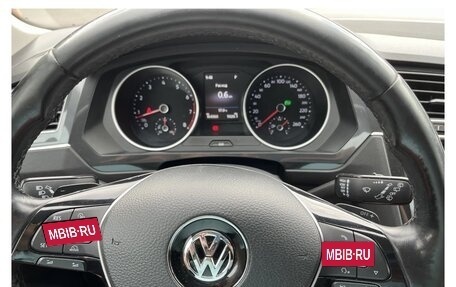 Volkswagen Tiguan II, 2017 год, 1 899 000 рублей, 8 фотография