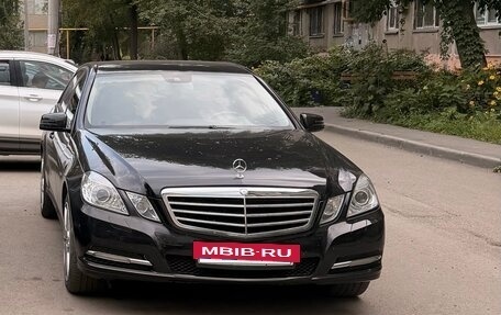 Mercedes-Benz E-Класс, 2012 год, 1 670 000 рублей, 2 фотография