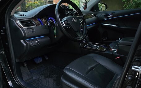 Toyota Camry, 2017 год, 2 370 000 рублей, 10 фотография