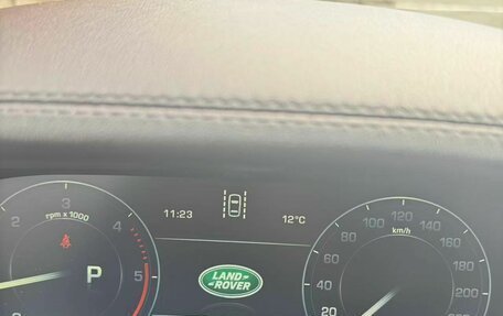 Land Rover Range Rover IV рестайлинг, 2016 год, 4 200 000 рублей, 7 фотография
