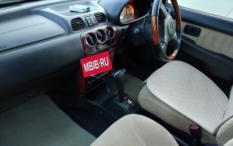Nissan March II, 2001 год, 175 000 рублей, 4 фотография