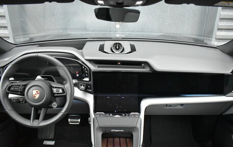 Porsche Cayenne, 2026 год, 28 000 000 рублей, 17 фотография