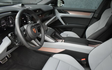 Porsche Cayenne, 2026 год, 28 000 000 рублей, 12 фотография