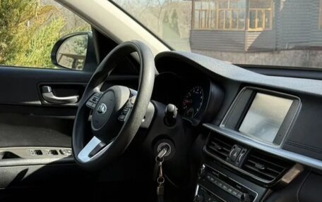 KIA Optima IV, 2018 год, 1 372 000 рублей, 9 фотография