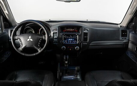 Mitsubishi Pajero IV, 2012 год, 1 990 000 рублей, 18 фотография
