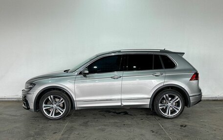 Volkswagen Tiguan II, 2020 год, 3 199 000 рублей, 4 фотография