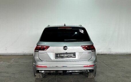 Volkswagen Tiguan II, 2020 год, 3 199 000 рублей, 6 фотография