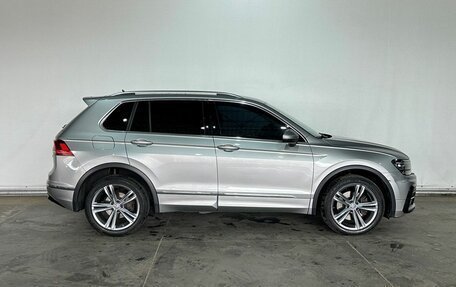 Volkswagen Tiguan II, 2020 год, 3 199 000 рублей, 8 фотография