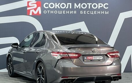 Toyota Camry, 2018 год, 2 449 900 рублей, 4 фотография