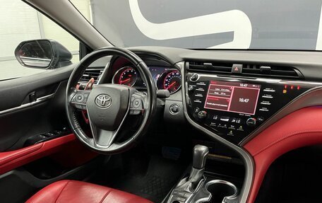 Toyota Camry, 2018 год, 2 449 900 рублей, 9 фотография