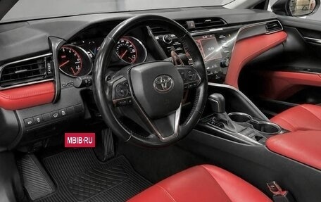 Toyota Camry, 2018 год, 2 449 900 рублей, 7 фотография