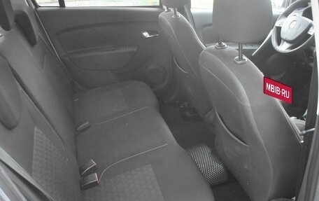 Renault Logan II, 2016 год, 550 000 рублей, 11 фотография