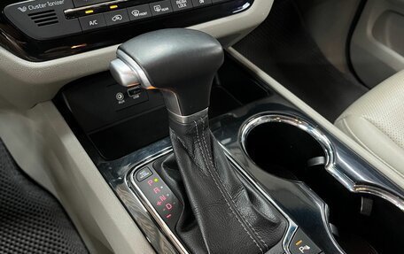 KIA Carnival III, 2019 год, 2 999 900 рублей, 10 фотография