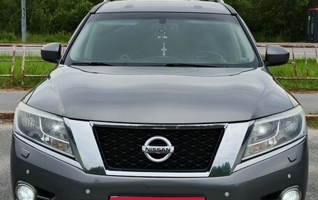 Nissan Pathfinder, 2015 год, 1 920 000 рублей, 1 фотография