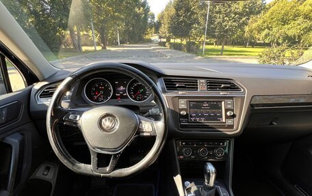 Volkswagen Tiguan II, 2017 год, 2 500 000 рублей, 6 фотография