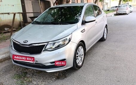 KIA Rio III рестайлинг, 2015 год, 700 000 рублей, 15 фотография
